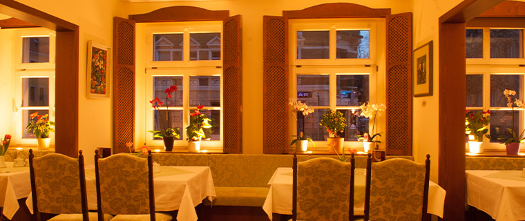 Restaurant, Dresdenzimmer, Sommergarten, Tagungsraum, Weinkeller - Café Friedrichstadt