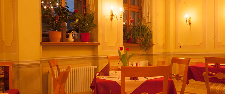 Restaurant, Dresdenzimmer, Sommergarten, Tagungsraum, Weinkeller - Café Friedrichstadt