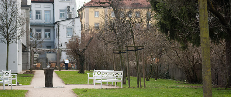 Restaurant, Dresdenzimmer, Sommergarten, Tagungsraum, Weinkeller - Café Friedrichstadt